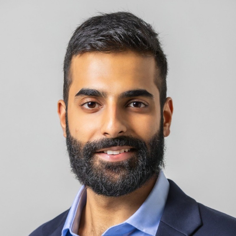 Headshot of Shake Dewan